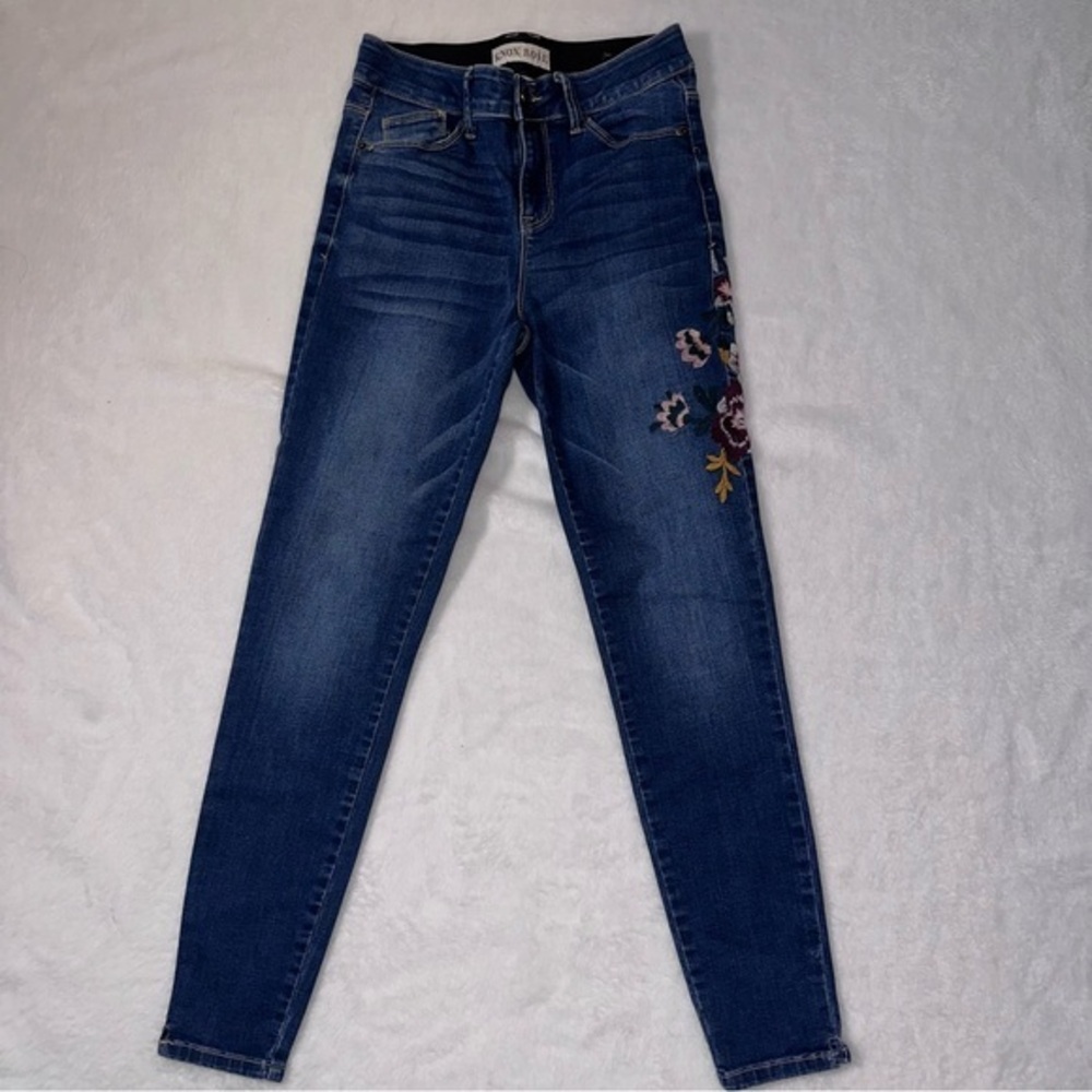 Knox Rose Womens Size 4 Floral Embroidered Denim Stretchy Skinny Jeans